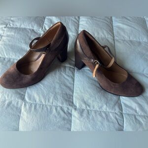 Clark’s comfort suede strap heels wi th leather wrapped heel